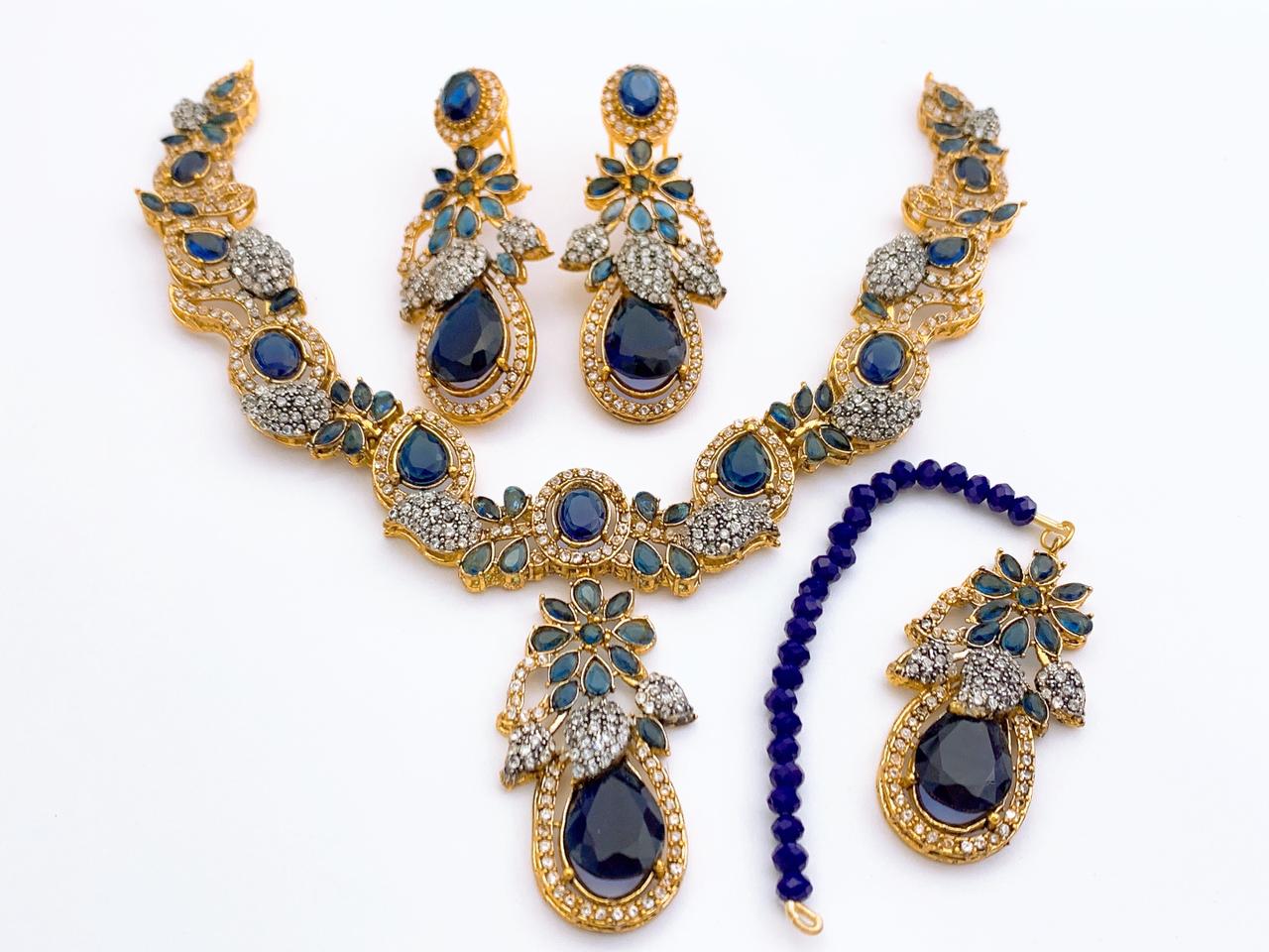 Necklece Set