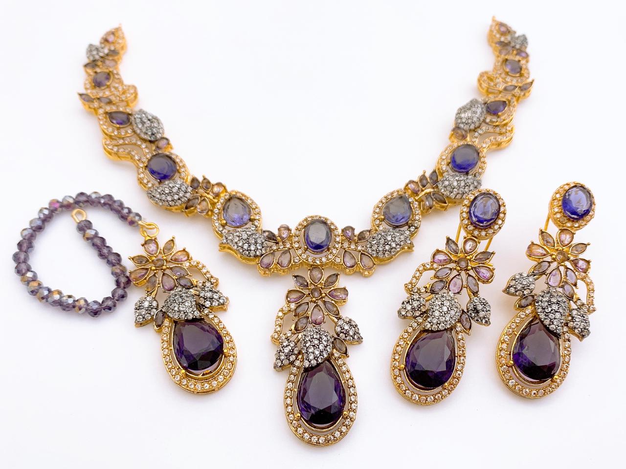 Necklece Set