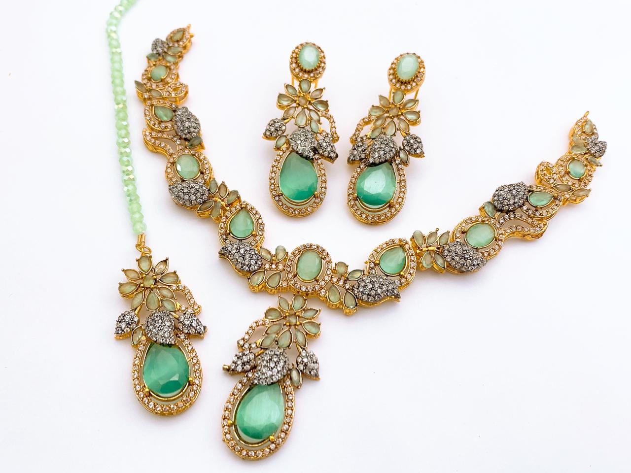 Necklece Set