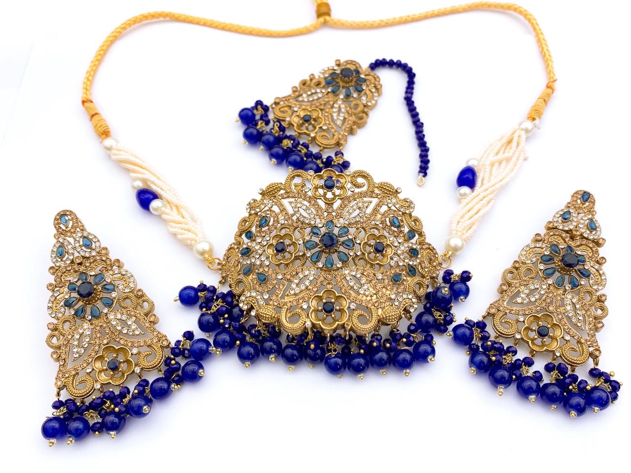 Choker set