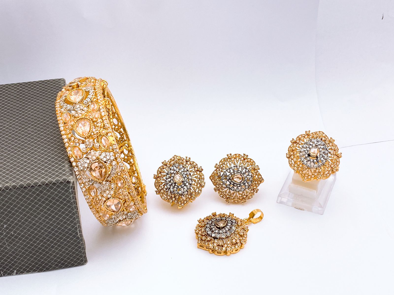 Locket set+Karah