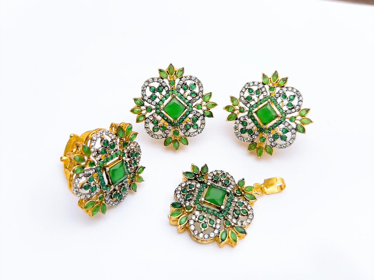 LOCKET SET