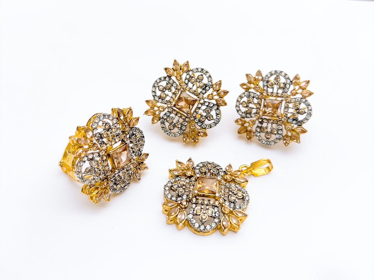 LOCKET SET