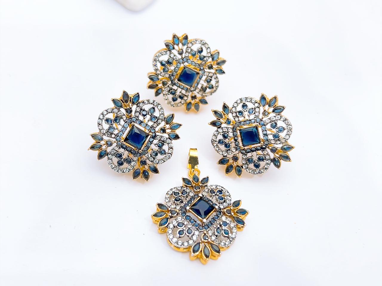 LOCKET SET