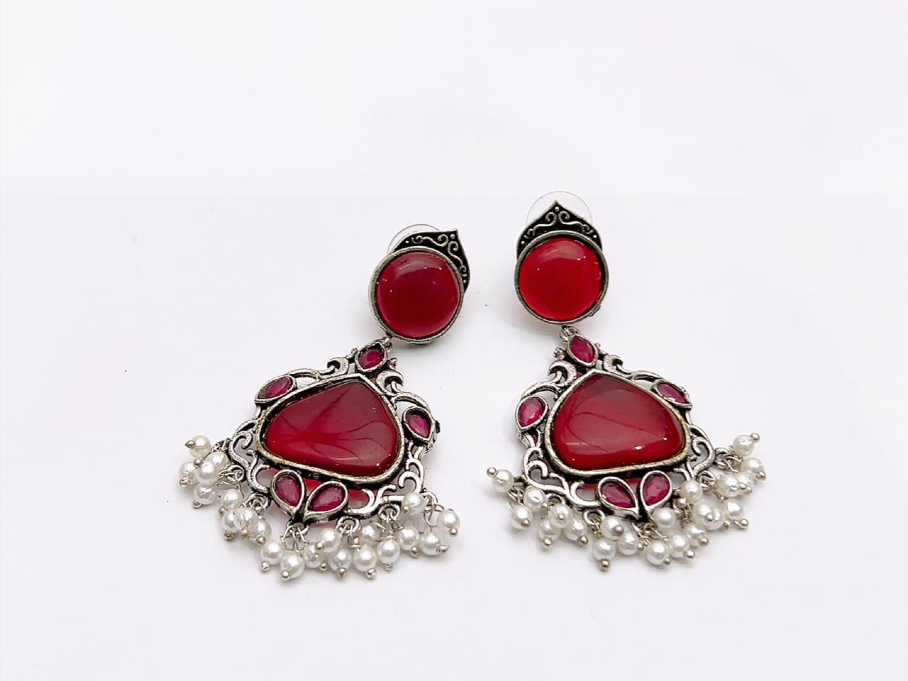 EARRING