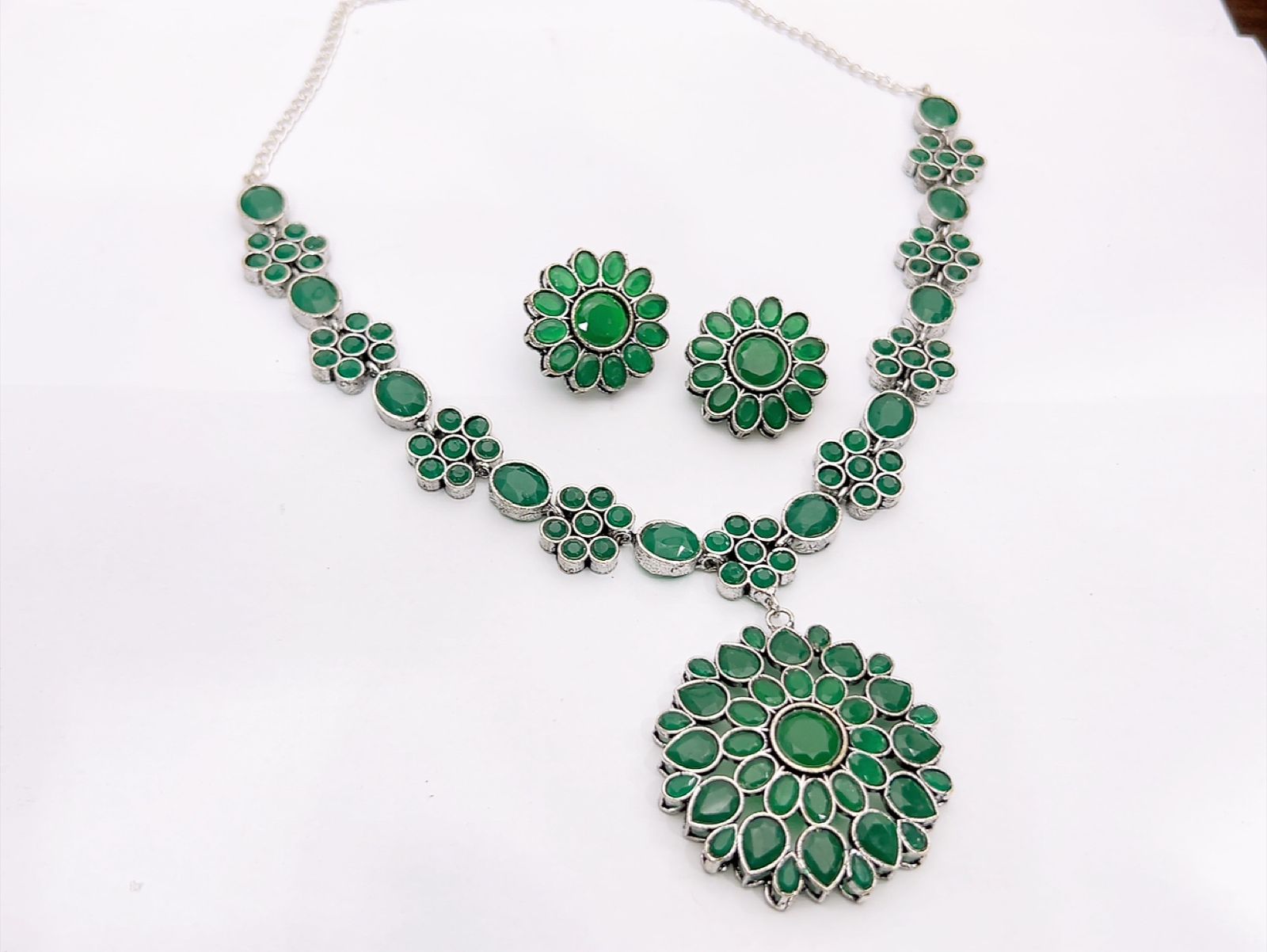 NECKLECE SET