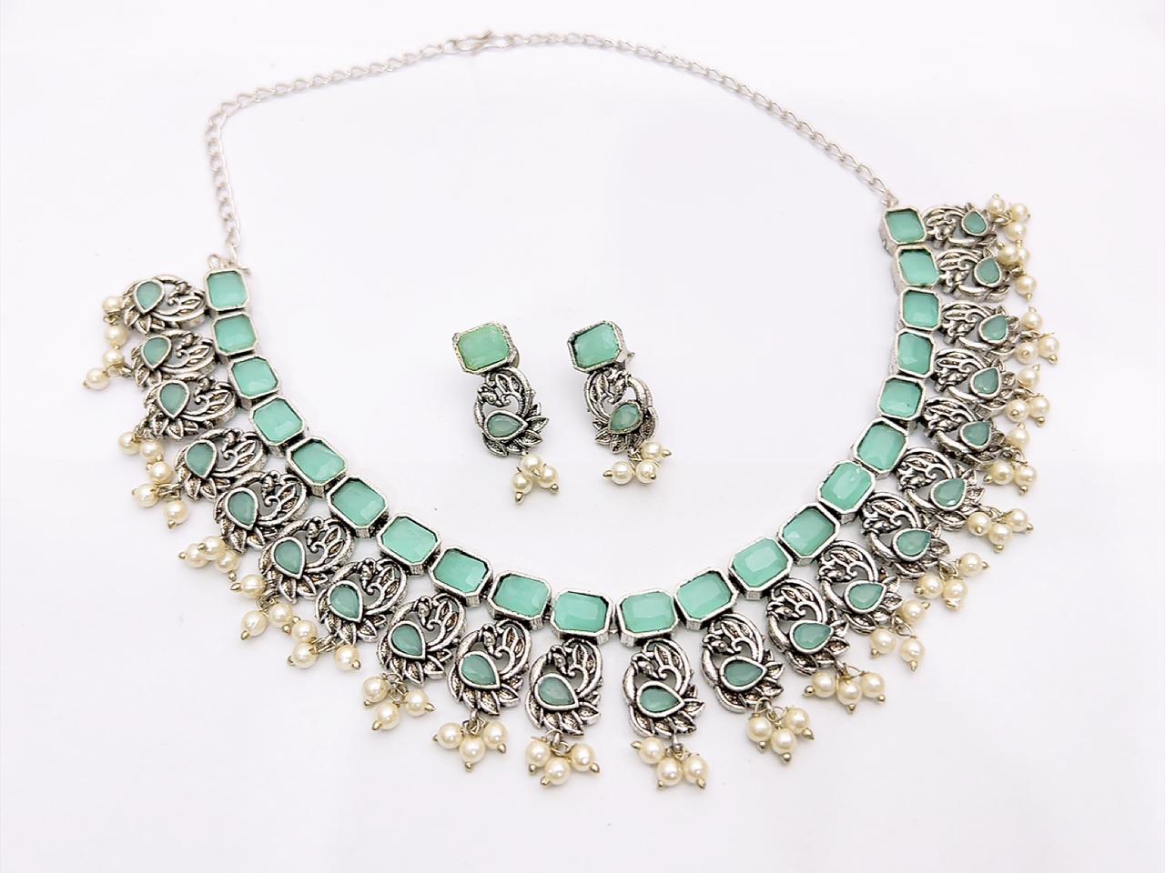 NECKLECE SET