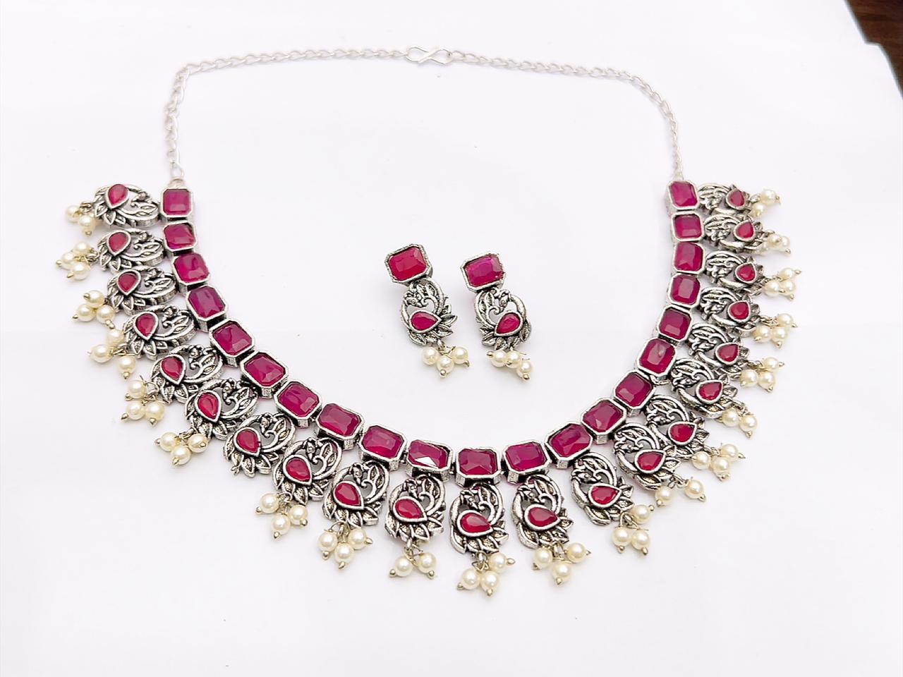 NECKLECE SET