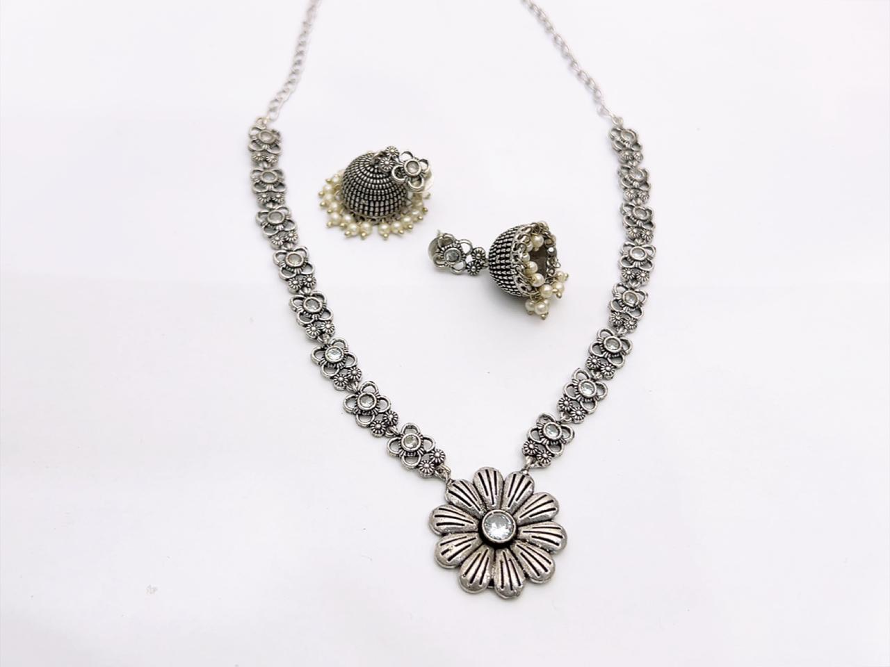 NECKLECE SET