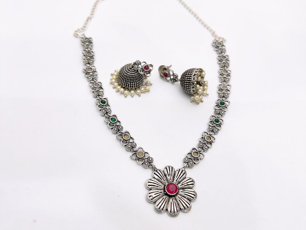 NECKLECE SET