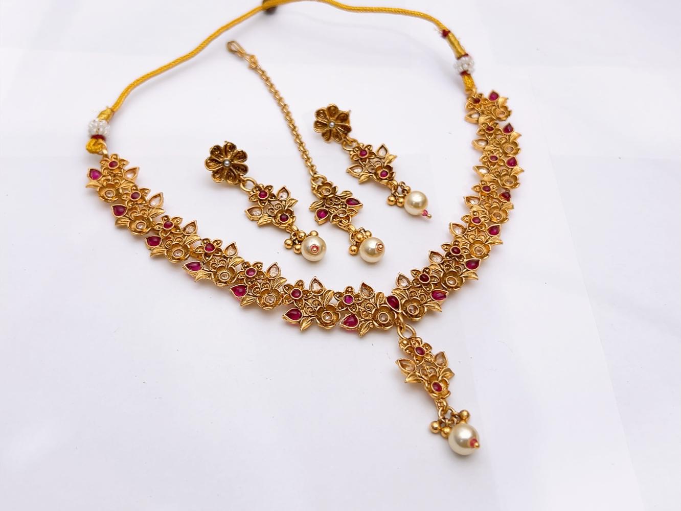 Necklace Set