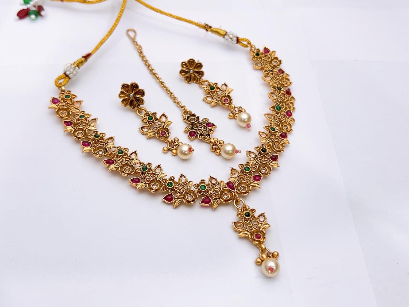 Necklace Set