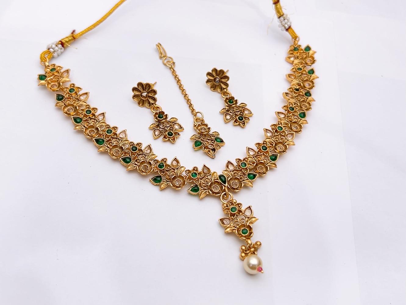 Necklace Set