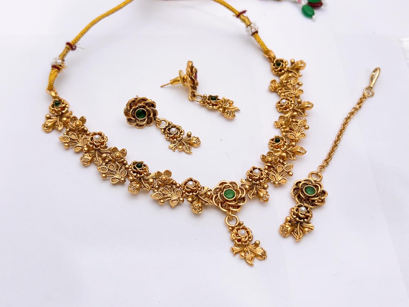 Necklace Set