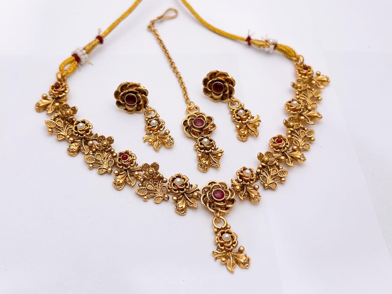 Necklace Set