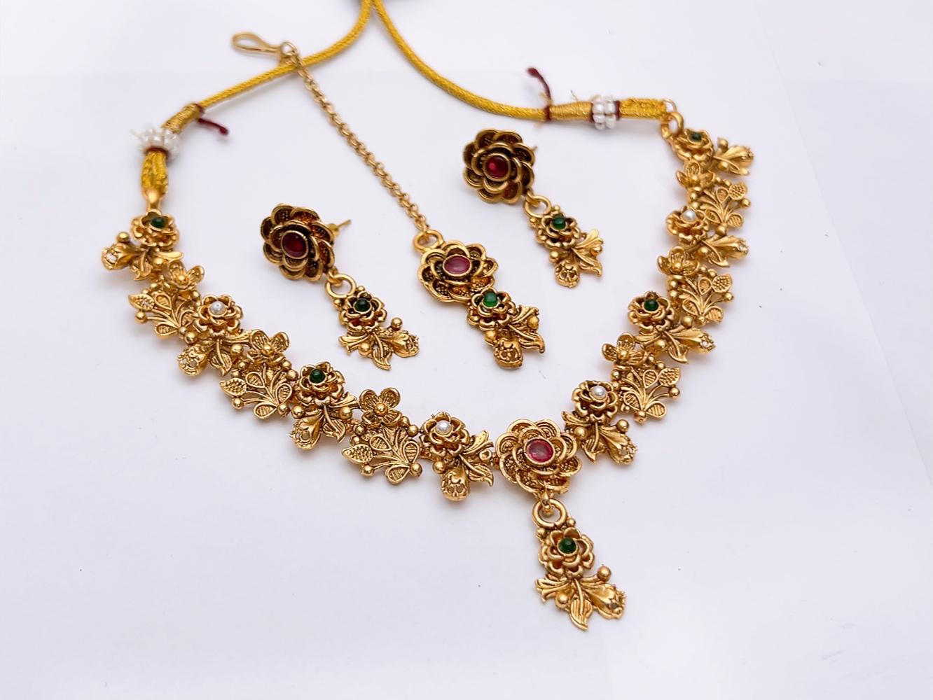 Necklace Set
