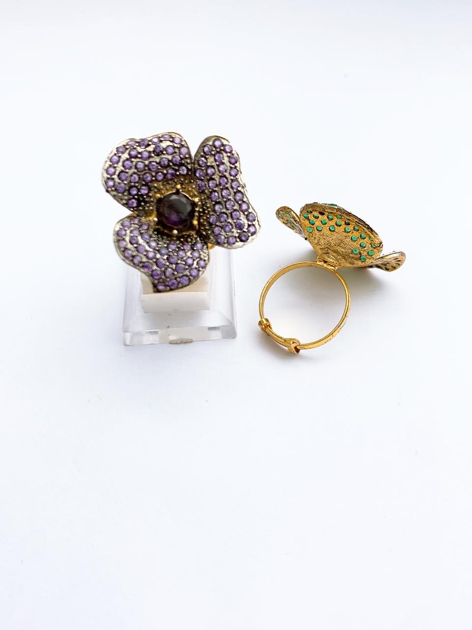Ring
