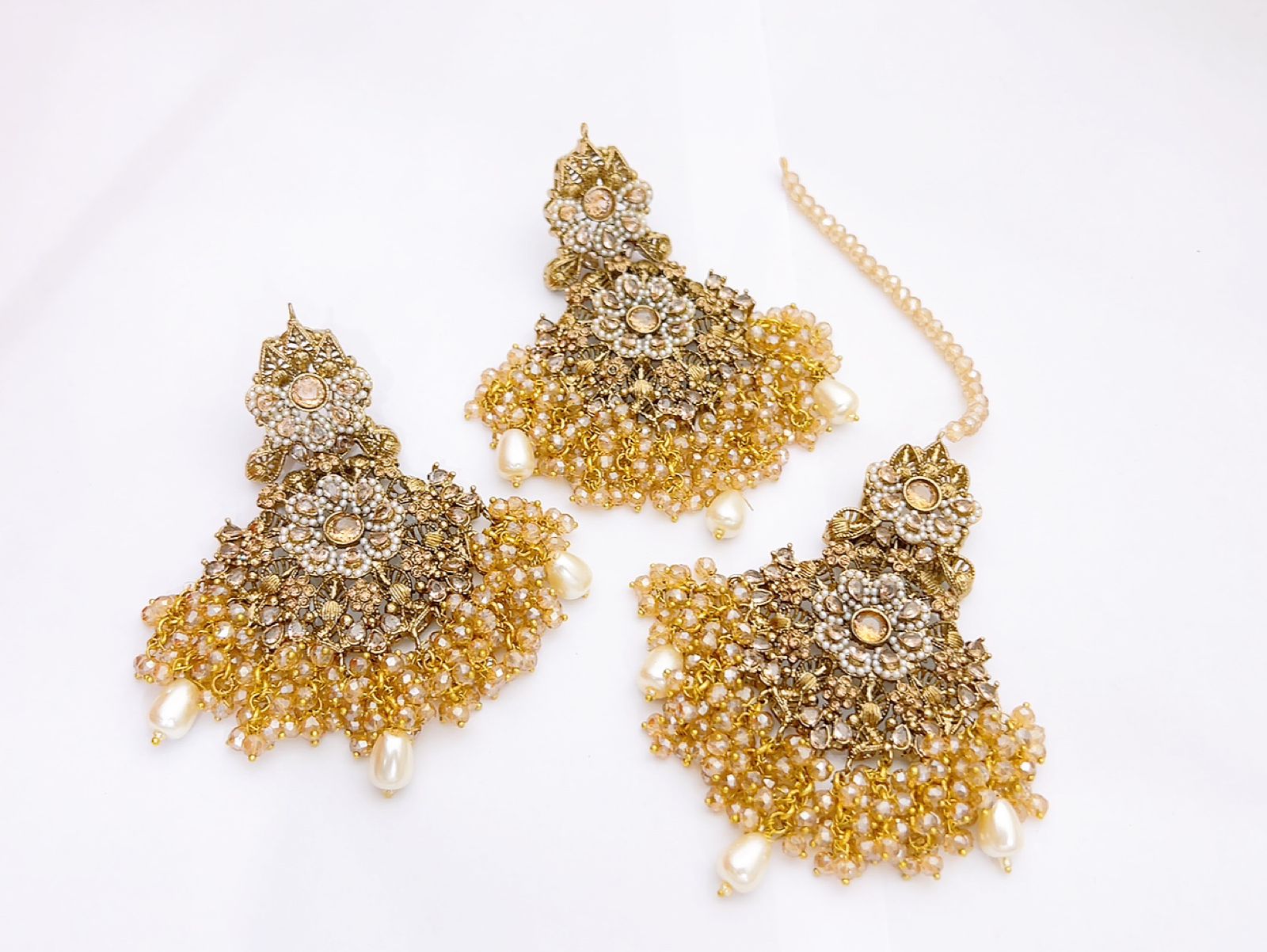 Earrings & Bindiya