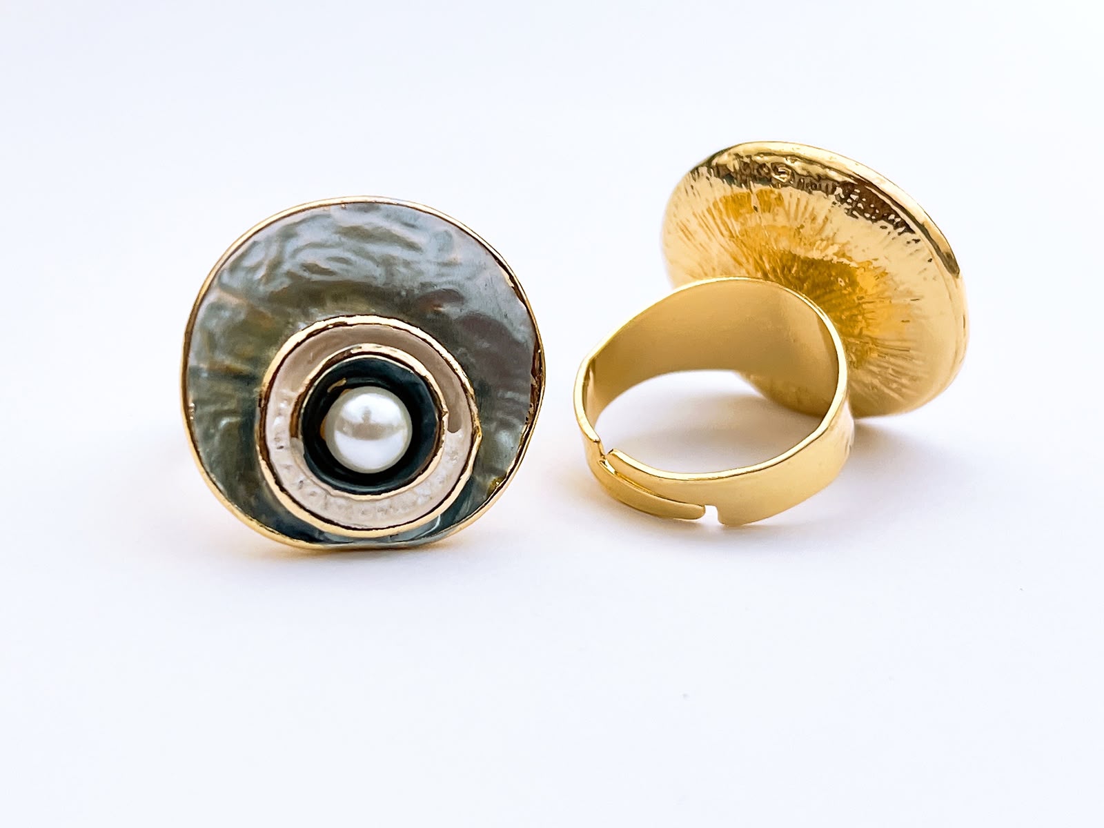 Ring