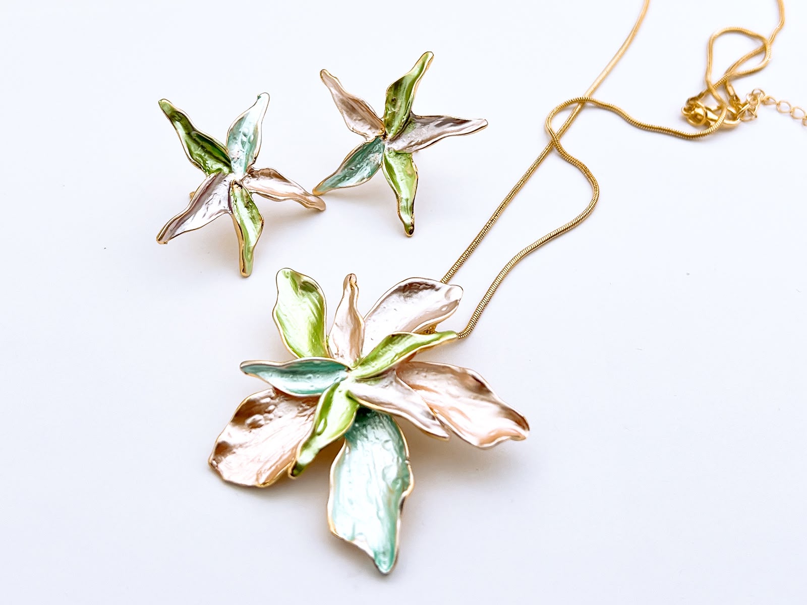 Necklace Set