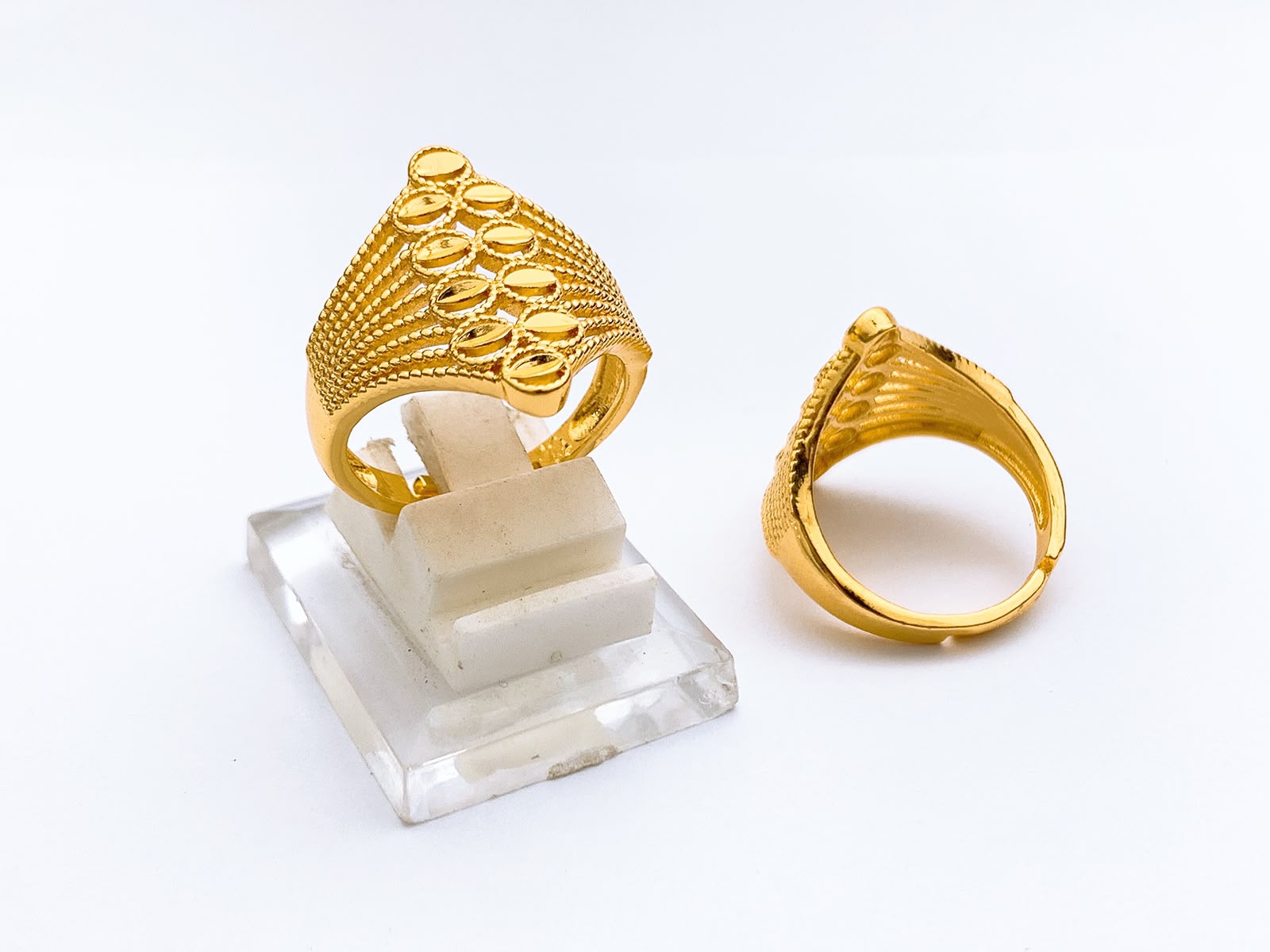 Ring