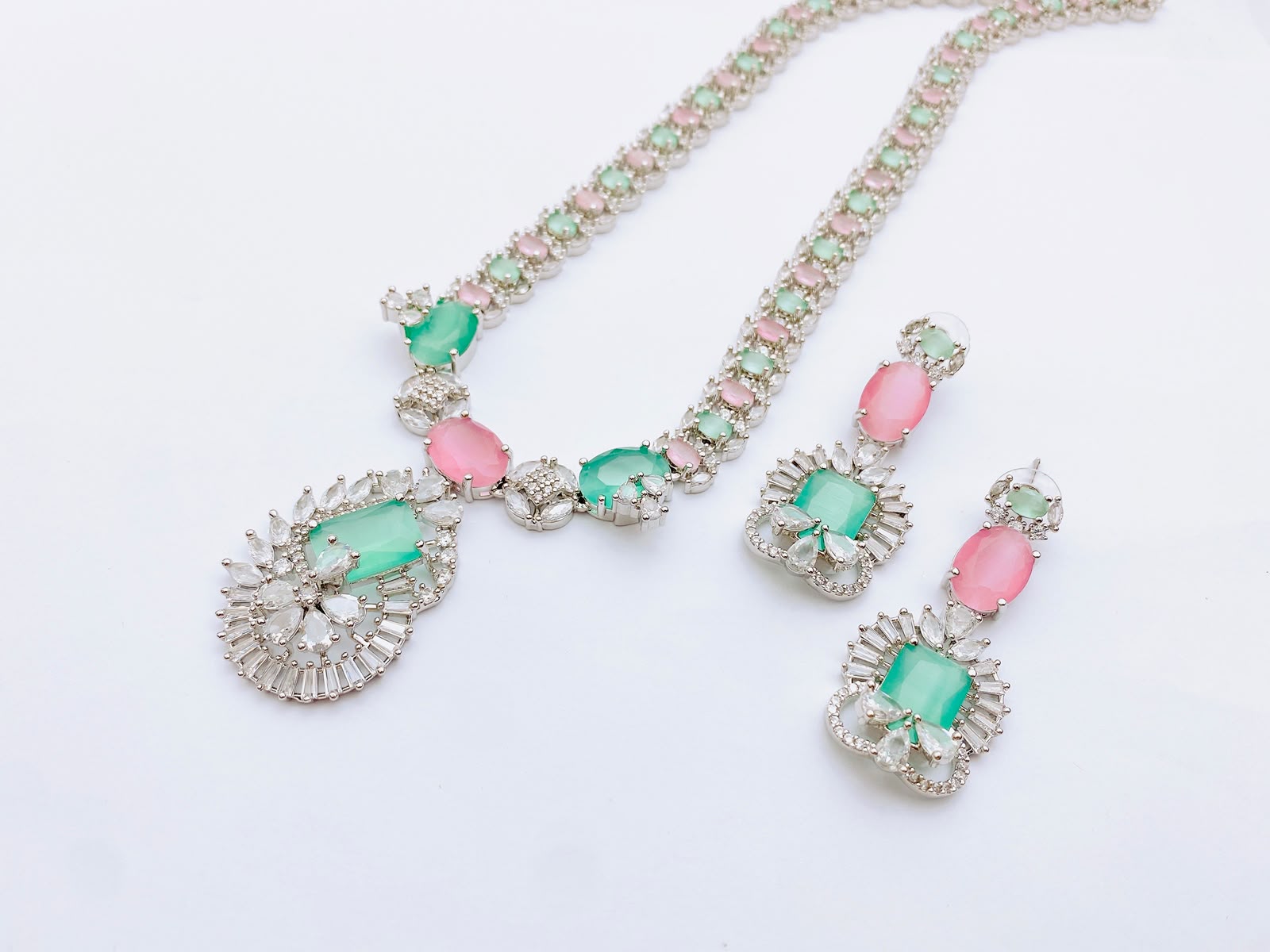 Necklace Set