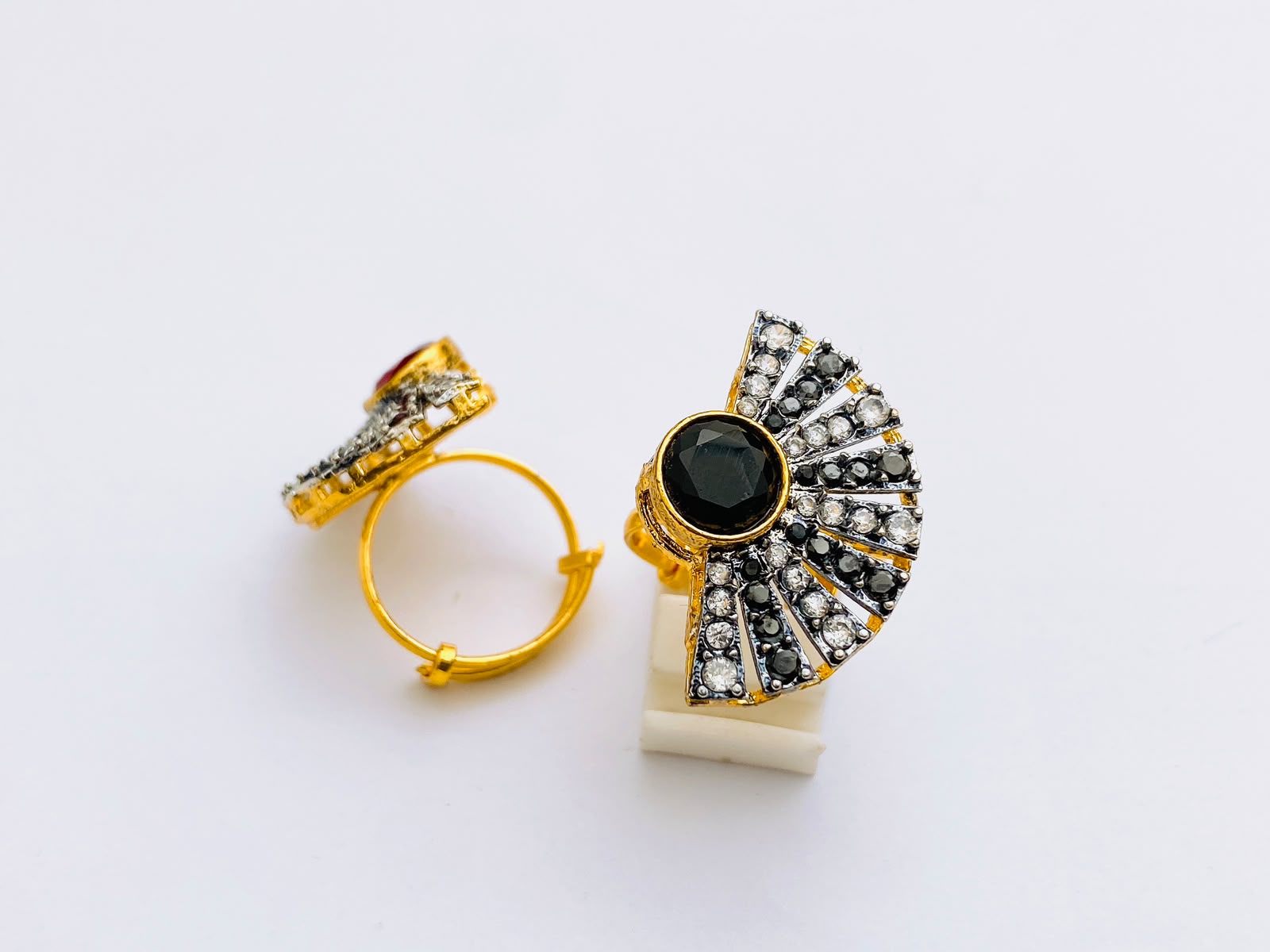Ring