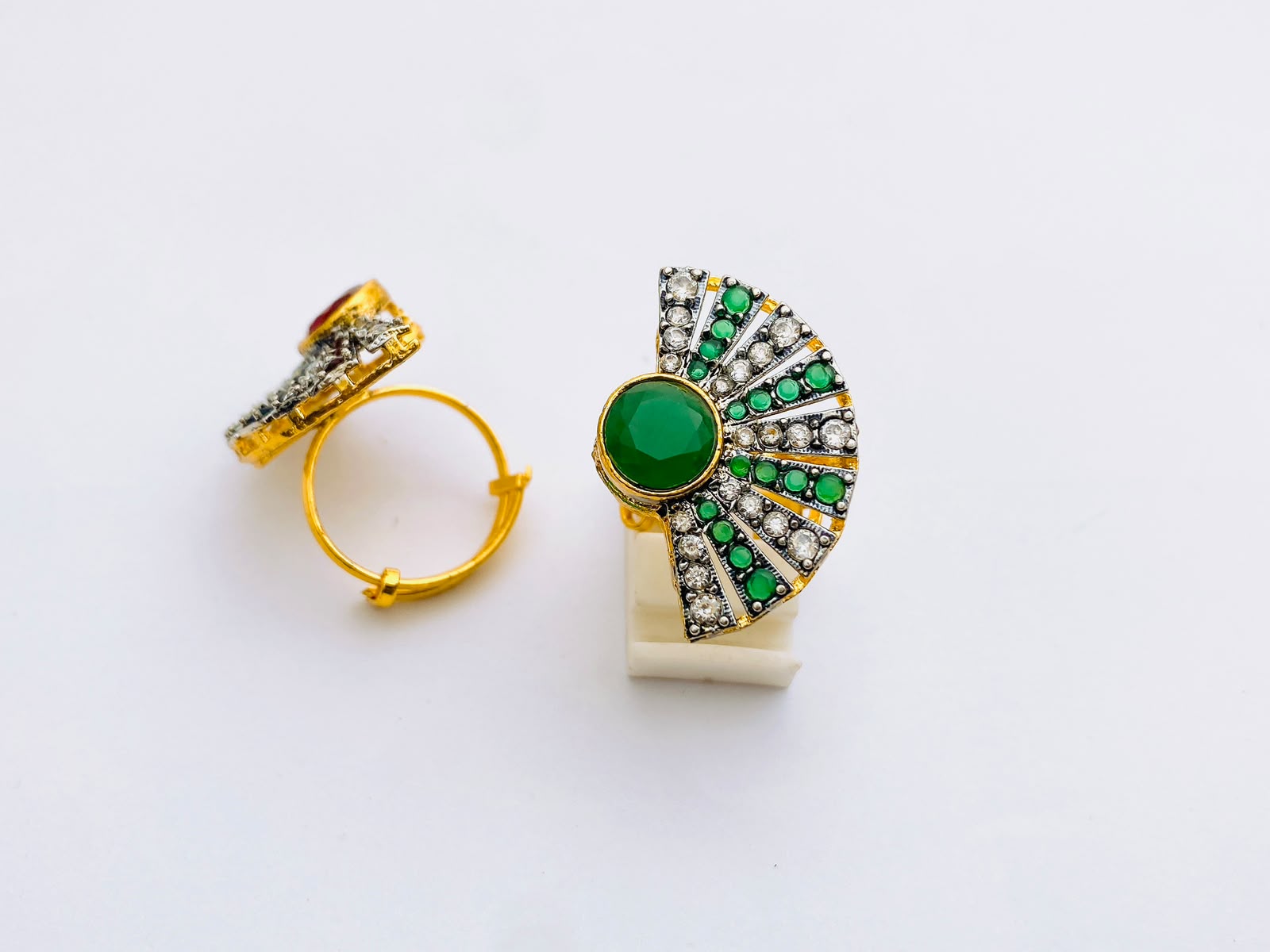 Ring