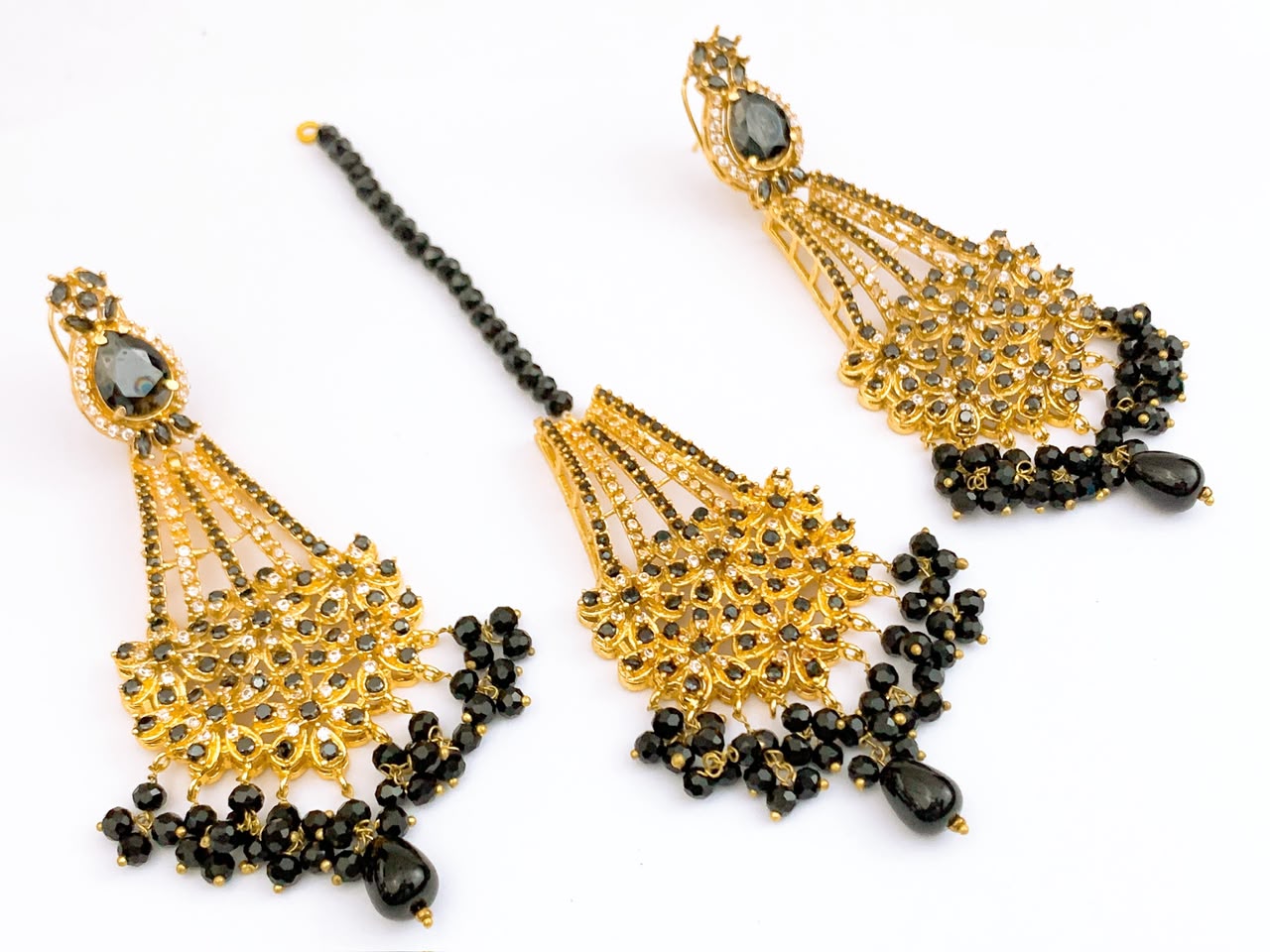Earrings & Bindiya