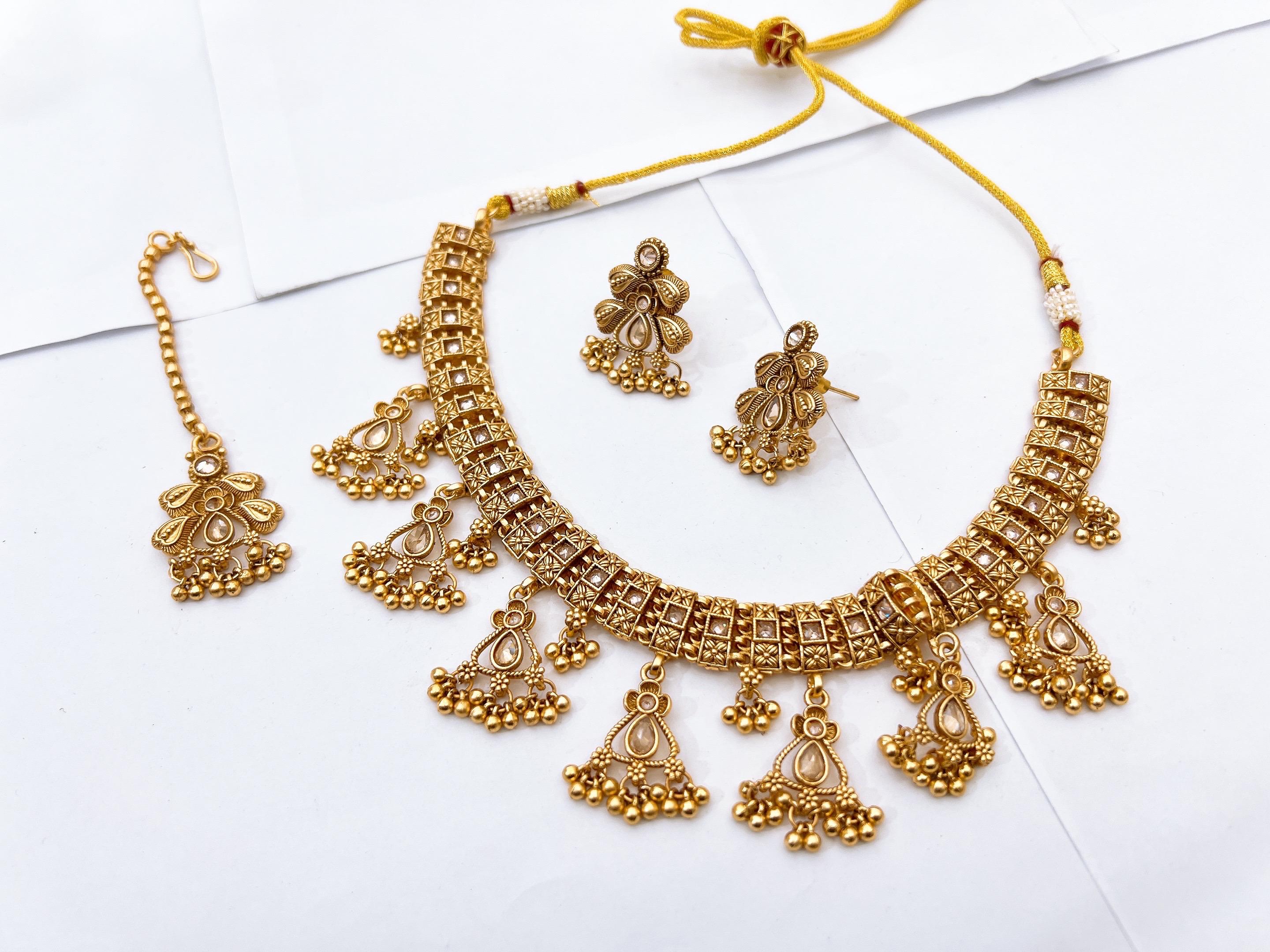 Necklace Set